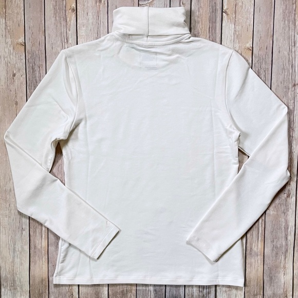 The North Face Women’s Turtleneck Pullover - Picture 3 of 6